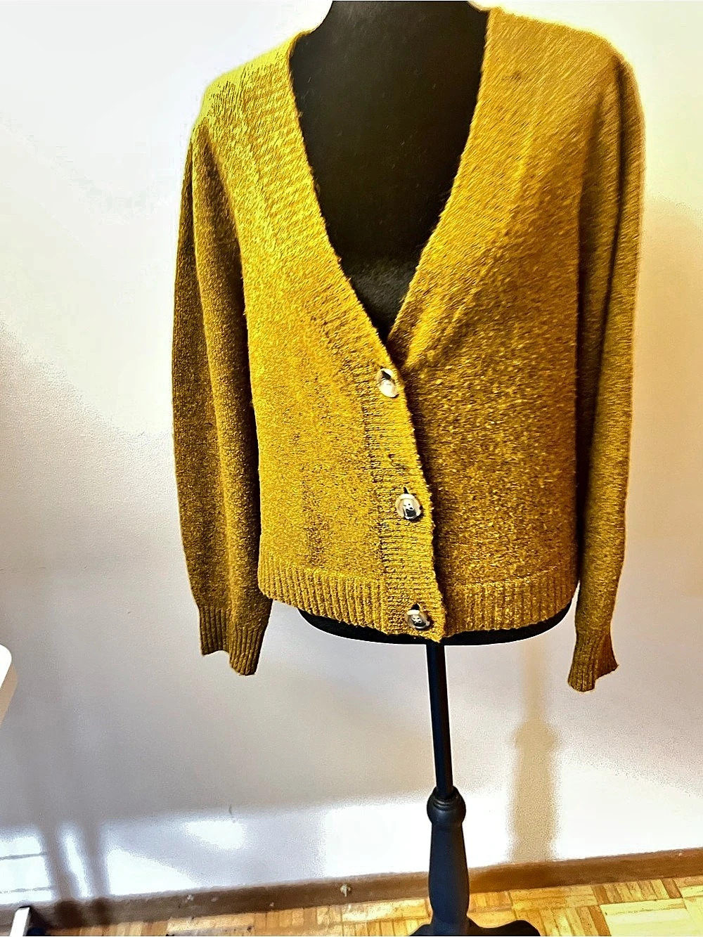 Allison Joy V-Neck Cardigan in Yellow Size Small